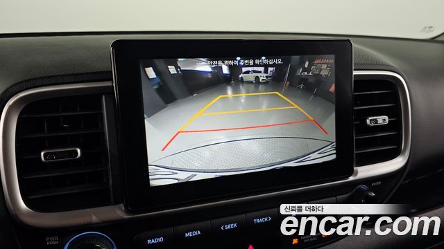 Hyundai Venue 2020 — photo 21