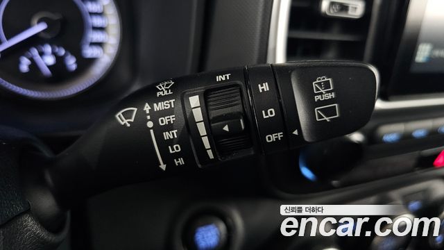 Hyundai Venue 2020 — photo 29