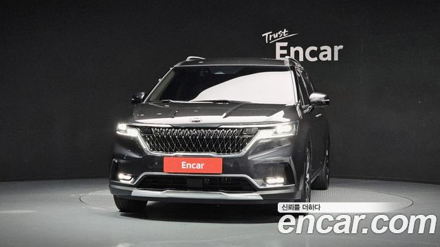Kia Canival 2021 — photo 3