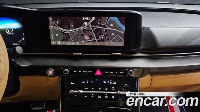 Kia Canival 2021 — photo 13