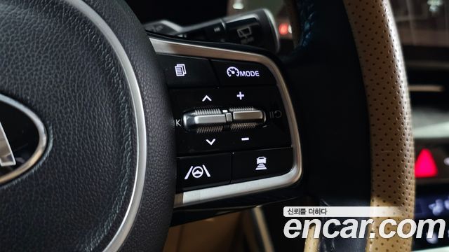 Kia Canival 2021 — photo 15