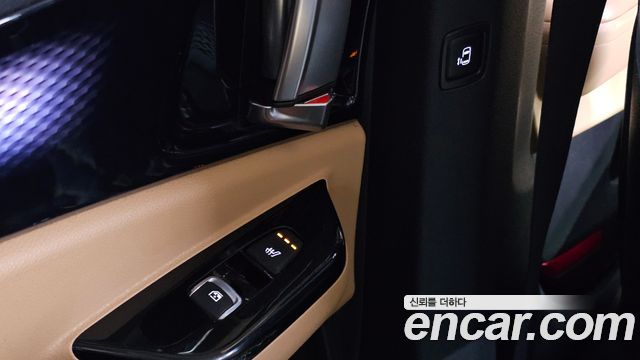 Kia Canival 2021 — photo 17