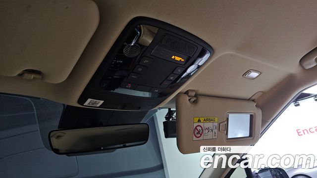 Kia Canival 2021 — photo 18