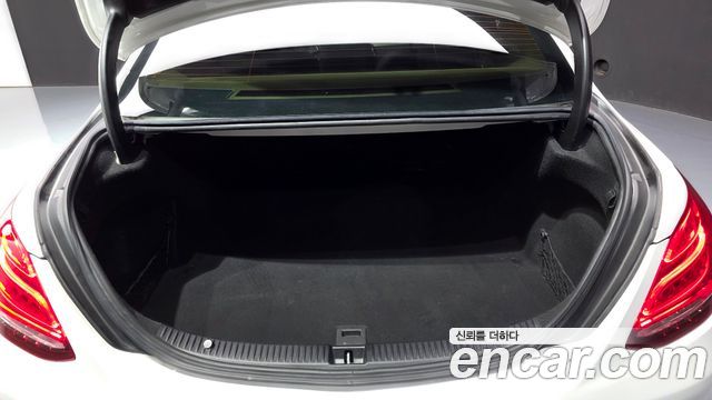 Mercedes-Benz C-Class 2016 — photo 20