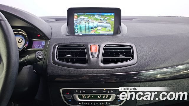 Renault Korea SM3 2015 — photo 20