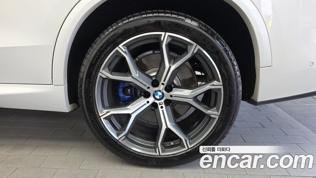 BMW X5 2020 — photo 7