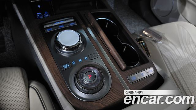 Genesis G80 2023 — photo 12