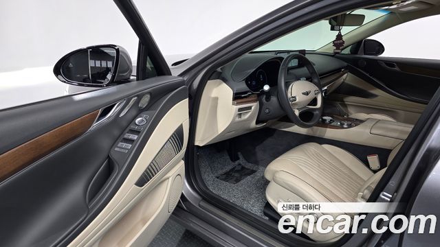 Genesis G80 2023 — photo 13