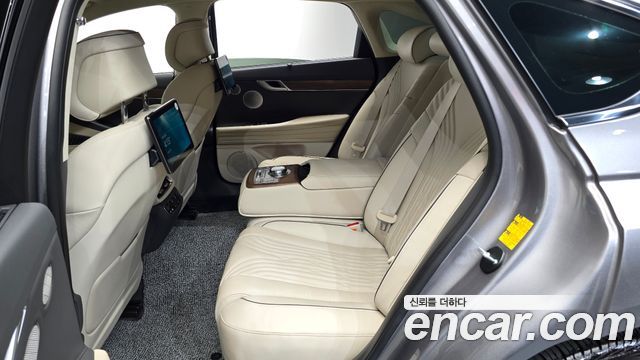 Genesis G80 2023 — photo 17