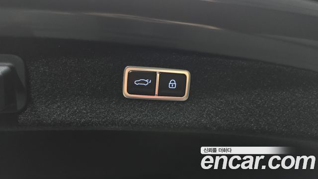 Genesis G80 2023 — photo 24