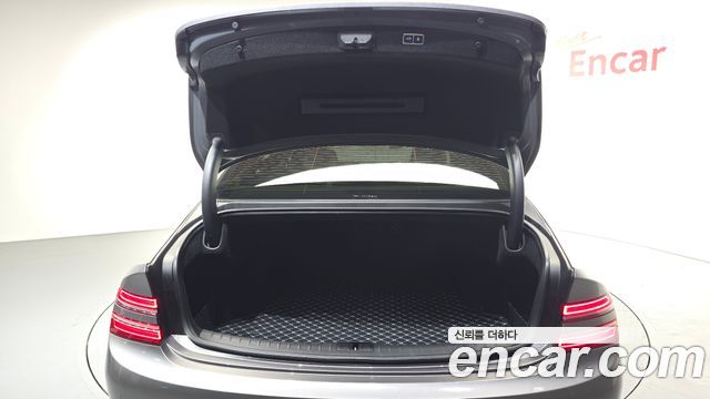 Genesis G80 2023 — photo 25