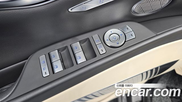 Genesis G80 2023 — photo 30