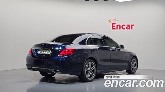 Mercedes-Benz C-Class 2021 — photo 2
