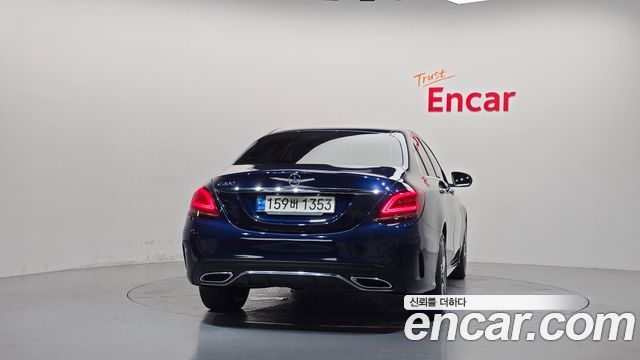 Mercedes-Benz C-Class 2021 — photo 4