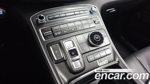 Hyundai Santafe 2023 — photo 12
