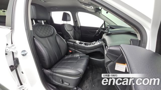 Hyundai Santafe 2023 — photo 16
