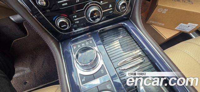Jaguar XJ 2010 — photo 9