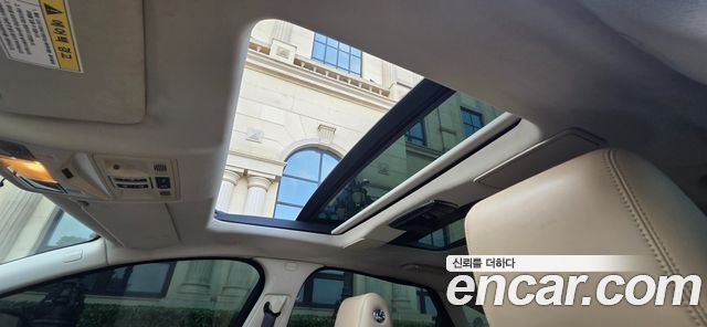 Jaguar XJ 2010 — photo 15