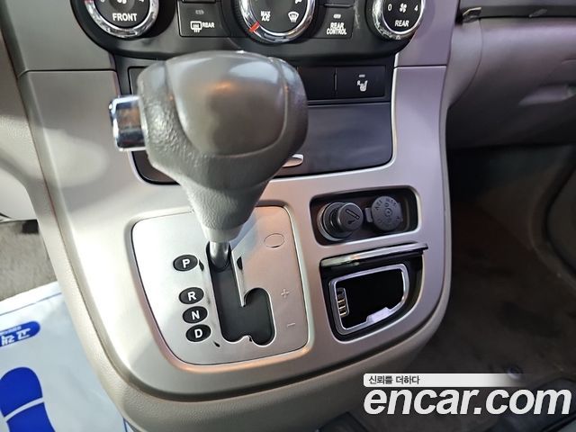 Kia Canival 2014 — photo 8
