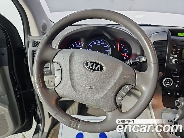 Kia Canival 2014 — photo 9