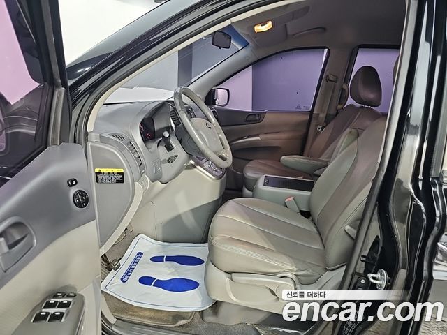 Kia Canival 2014 — photo 11