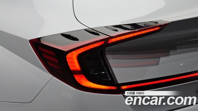 Hyundai Sonata 2020 — photo 9