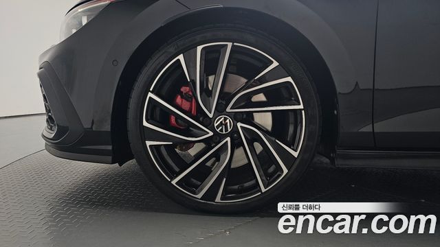 Volkswagen Golf 2024 — photo 5