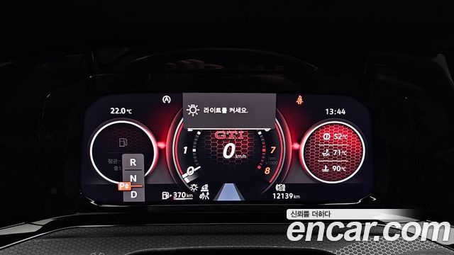 Volkswagen Golf 2024 — photo 11