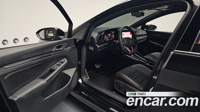 Volkswagen Golf 2024 — photo 13