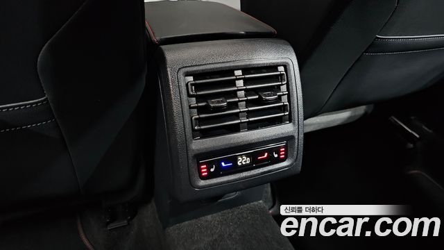 Volkswagen Golf 2024 — photo 25