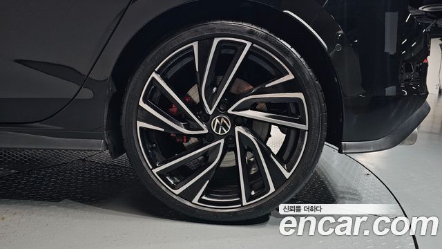 Volkswagen Golf 2024 — photo 7