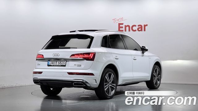 Audi Q5 2023 — photo 2