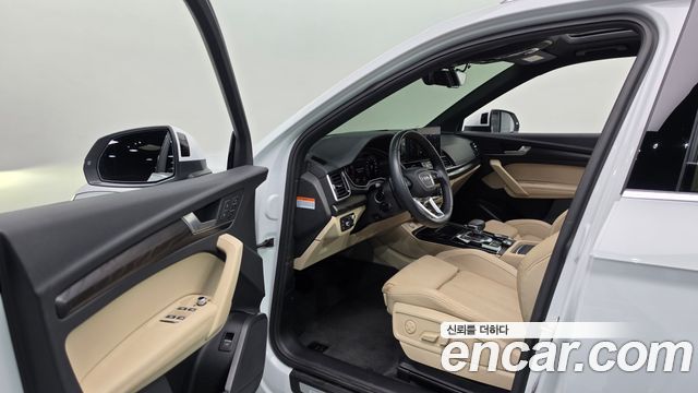 Audi Q5 2023 — photo 13