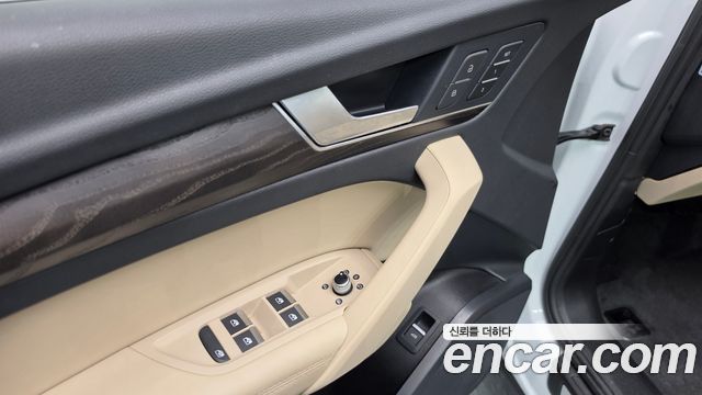 Audi Q5 2023 — photo 22