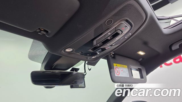 Audi Q5 2023 — photo 23