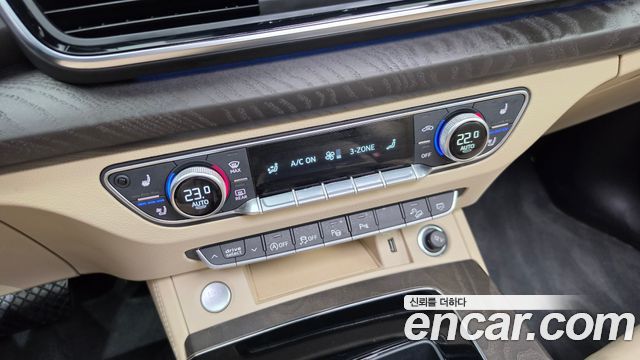 Audi Q5 2023 — photo 29