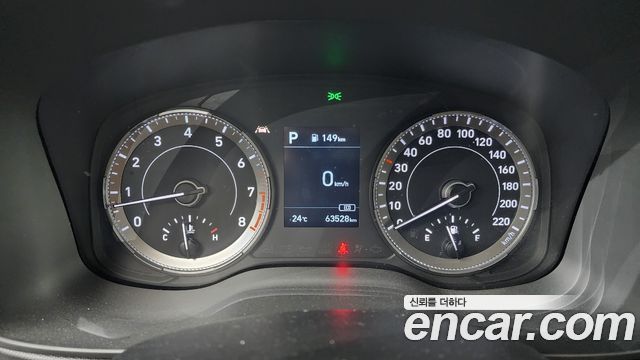 Hyundai Venue 2021 — photo 11