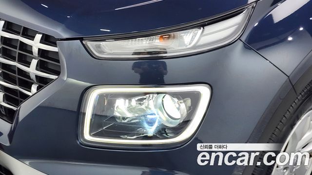 Hyundai Venue 2021 — photo 8
