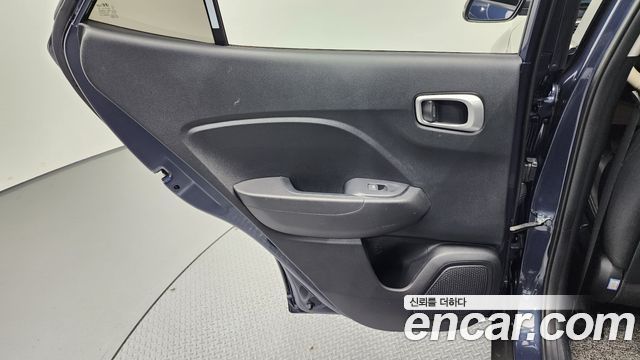 Hyundai Venue 2021 — photo 15