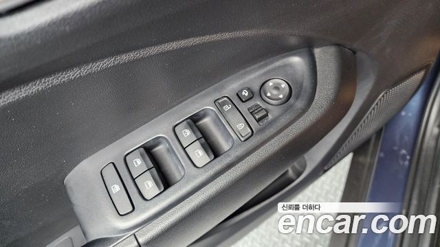 Hyundai Venue 2021 — photo 30