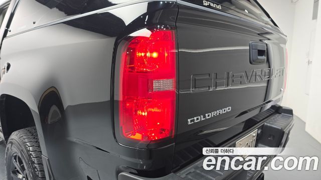 Chevrolet Korea Colorado 2022 — photo 9
