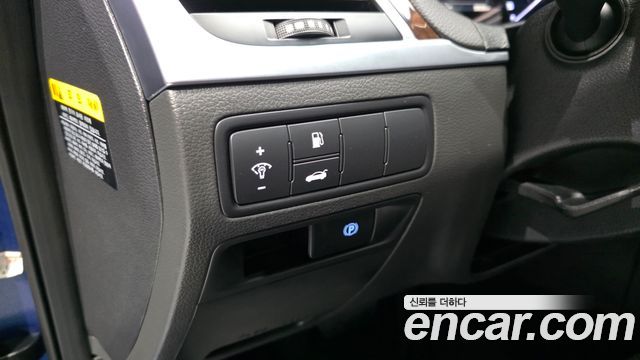 Hyundai Genesis 2016 — photo 18