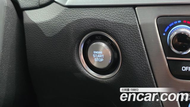 Hyundai Genesis 2016 — photo 20