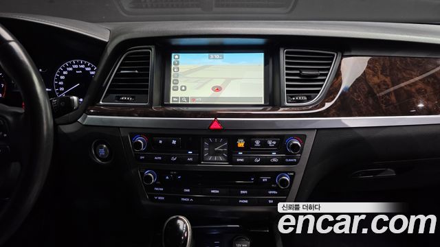 Hyundai Genesis 2016 — photo 23