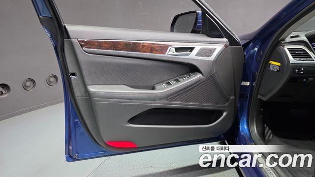 Hyundai Genesis 2016 — photo 14