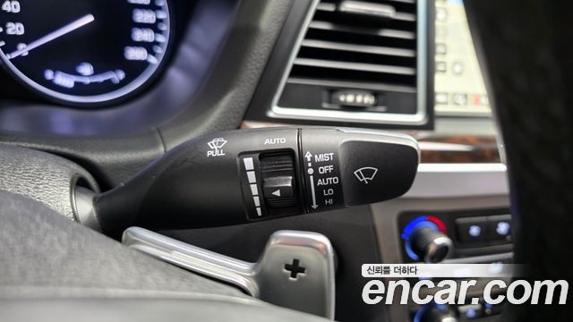 Hyundai Genesis 2016 — photo 28