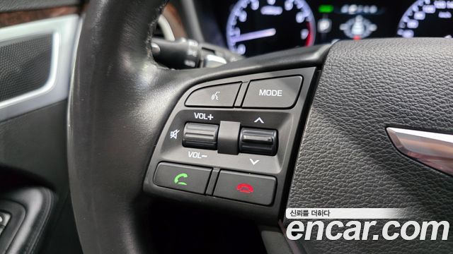 Hyundai Genesis 2016 — photo 29