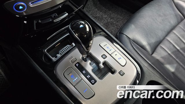 Hyundai Genesis 2013 — photo 9