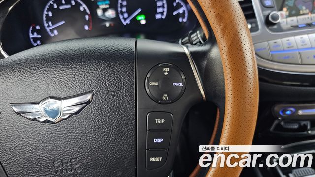 Hyundai Genesis 2013 — photo 14