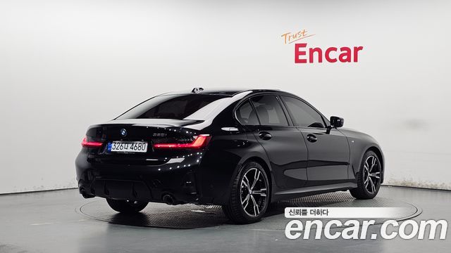 BMW 3-Series 2026 — photo 2